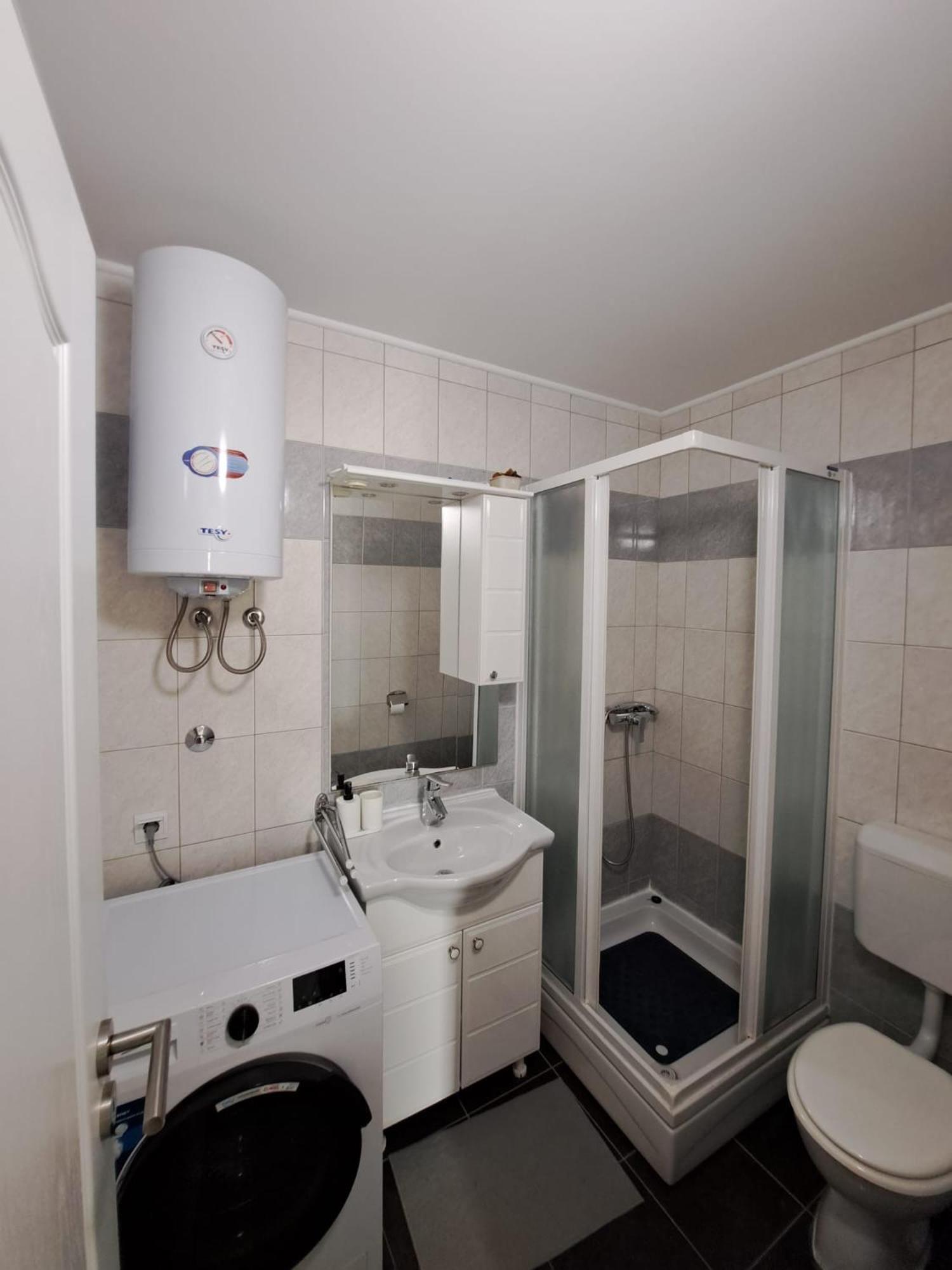 Apartments Maretic Mandre Exterior foto